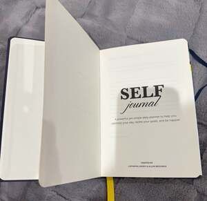 BestSelf Self Journal 13-Week Undated Daily Planner in Midnight Blue